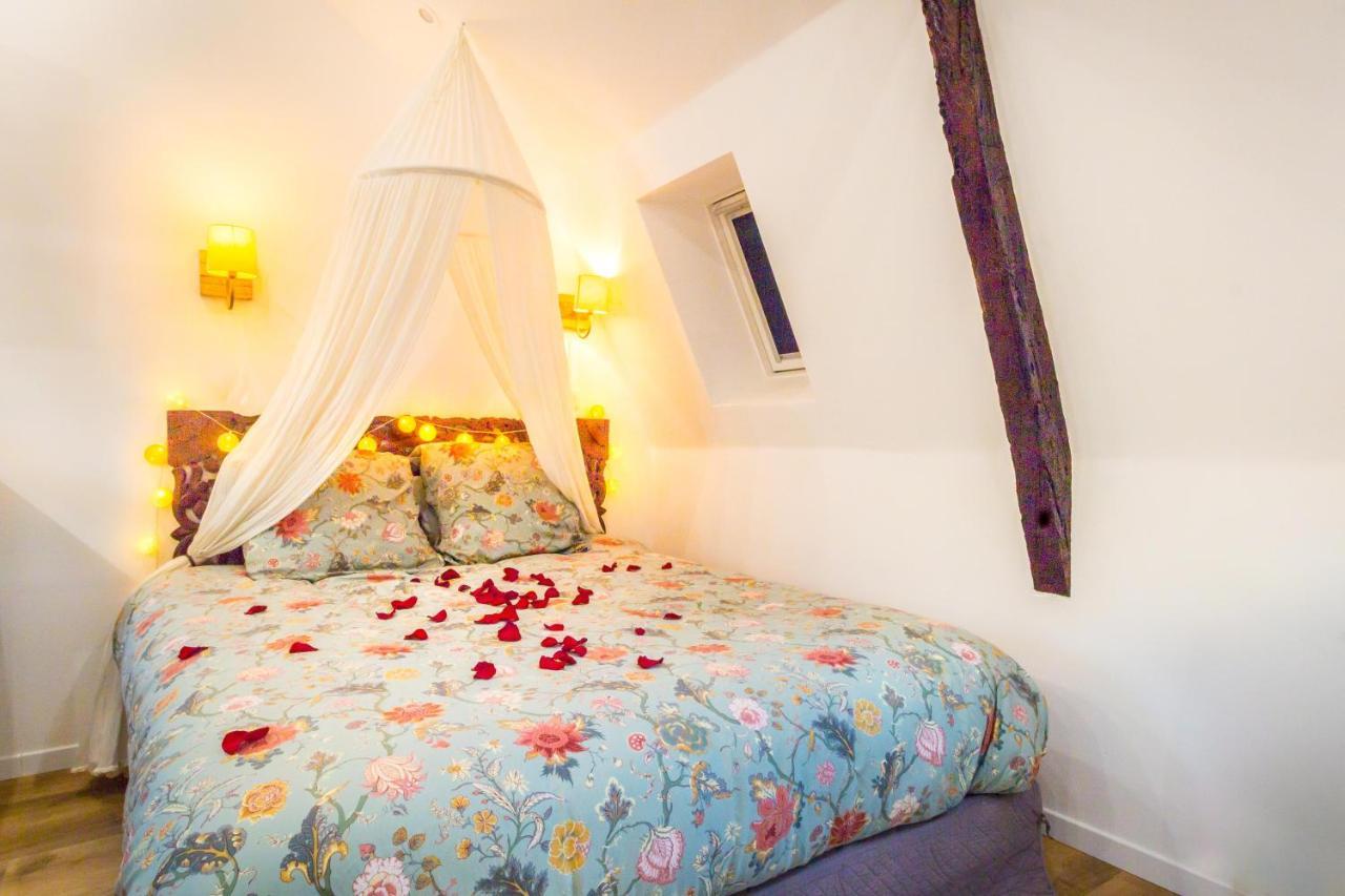 Jacuzzi - La Petite Romantique - Flobnb Laon Luaran gambar